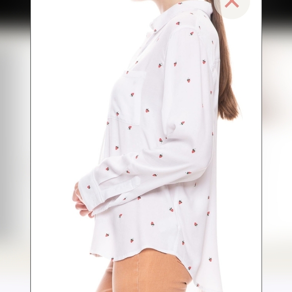 BEACH LUNCH LOUNGE Long Sleeve Button Down White Shirt Strawberry Print, M NWT - Picture 3 of 16